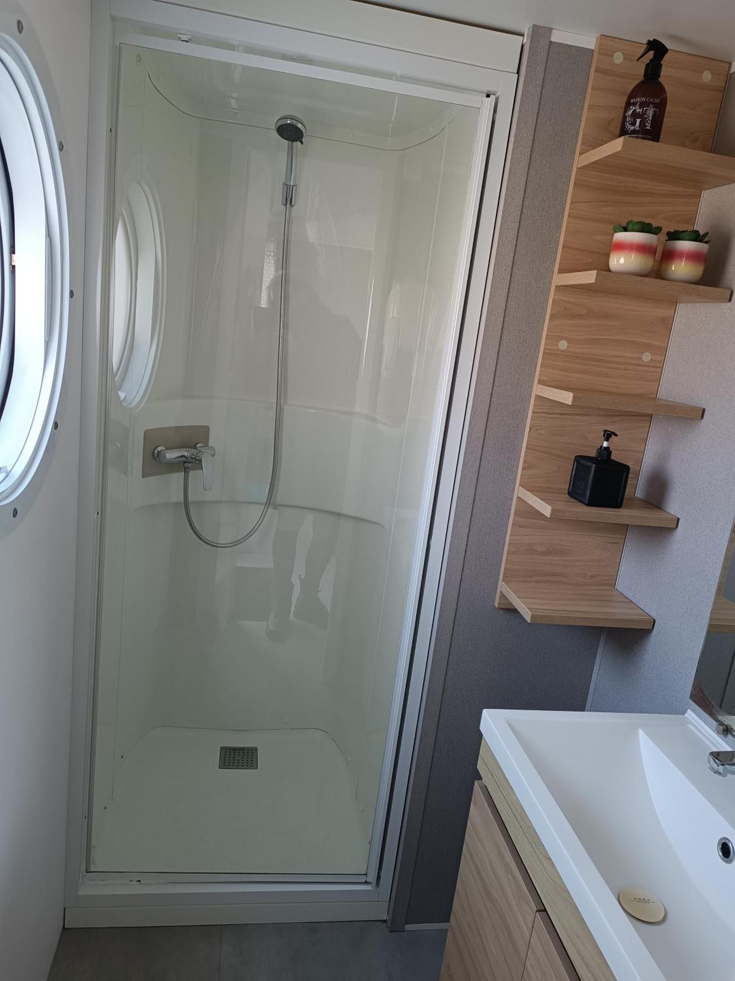 Bj Chalets - Robbengat 85 - Gezellige Chalet Op Vakantiepark Lauwersoog! Vroege Incheck! Met Airco! Exteriér fotografie