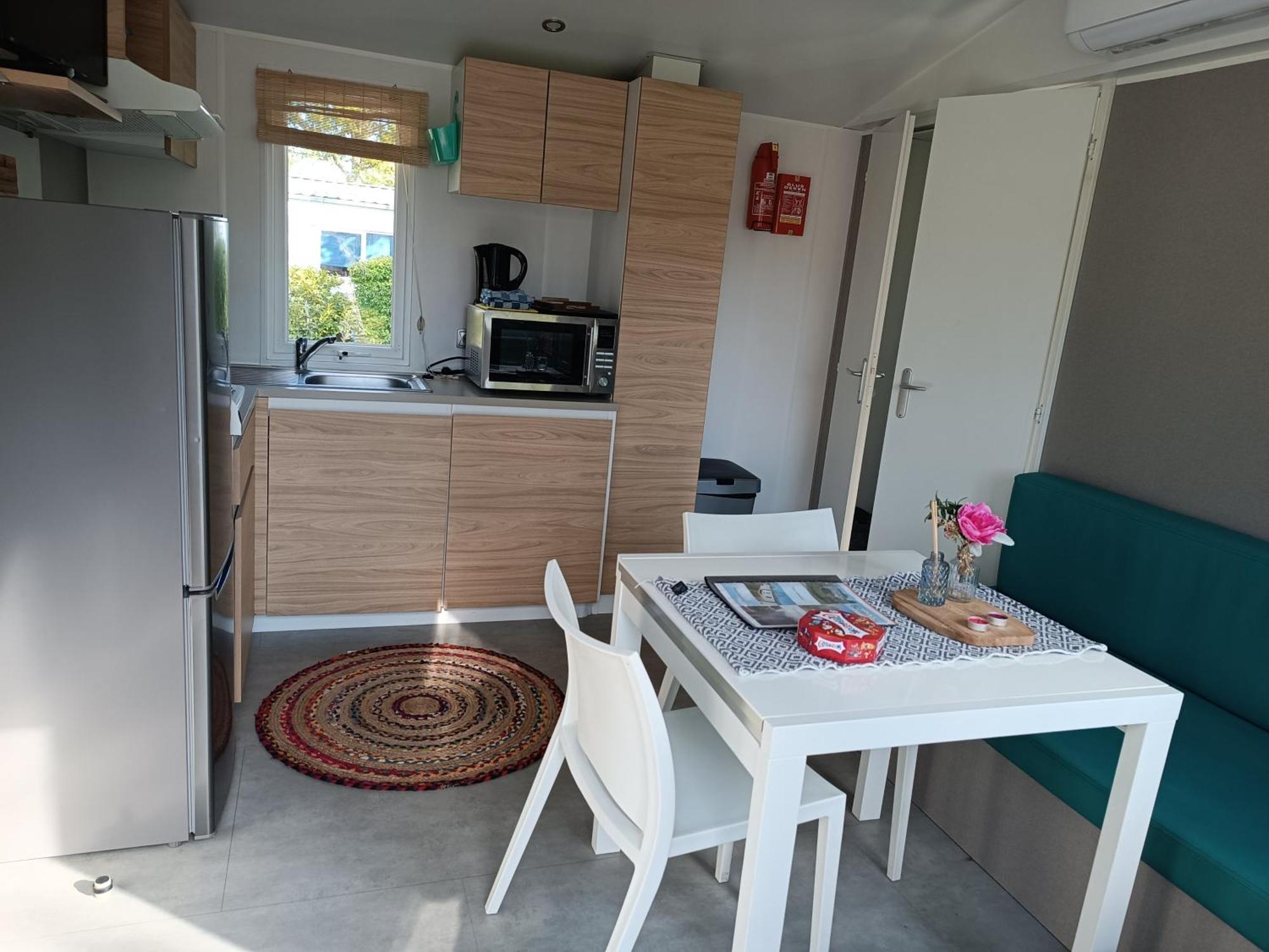Bj Chalets - Robbengat 85 - Gezellige Chalet Op Vakantiepark Lauwersoog! Vroege Incheck! Met Airco! Exteriér fotografie