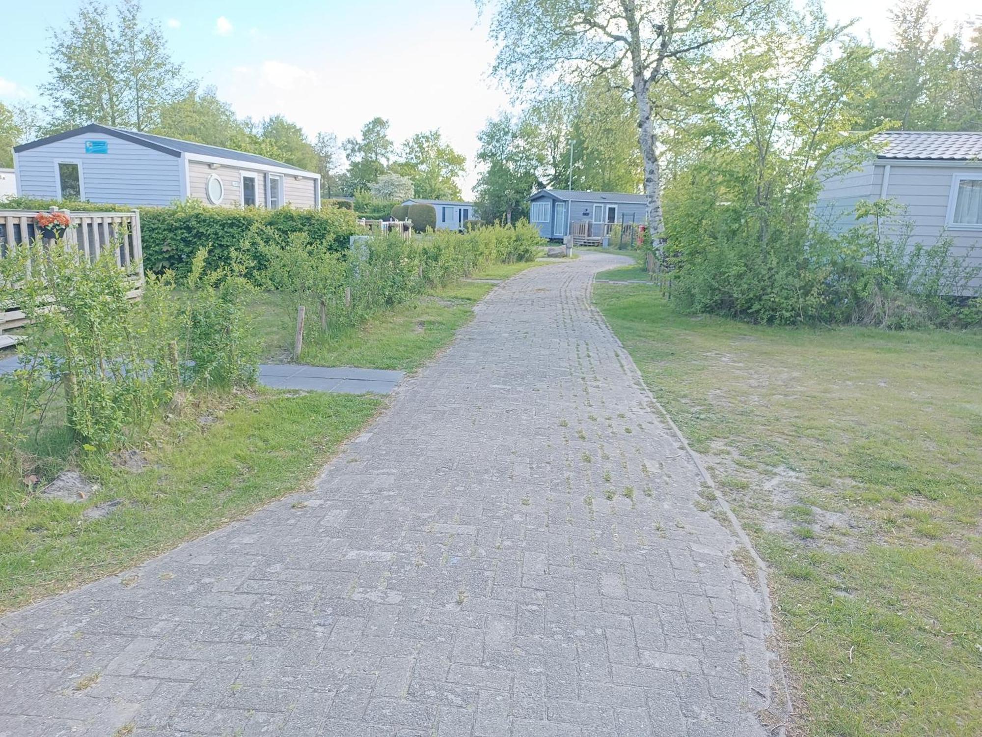Bj Chalets - Robbengat 85 - Gezellige Chalet Op Vakantiepark Lauwersoog! Vroege Incheck! Met Airco! Exteriér fotografie